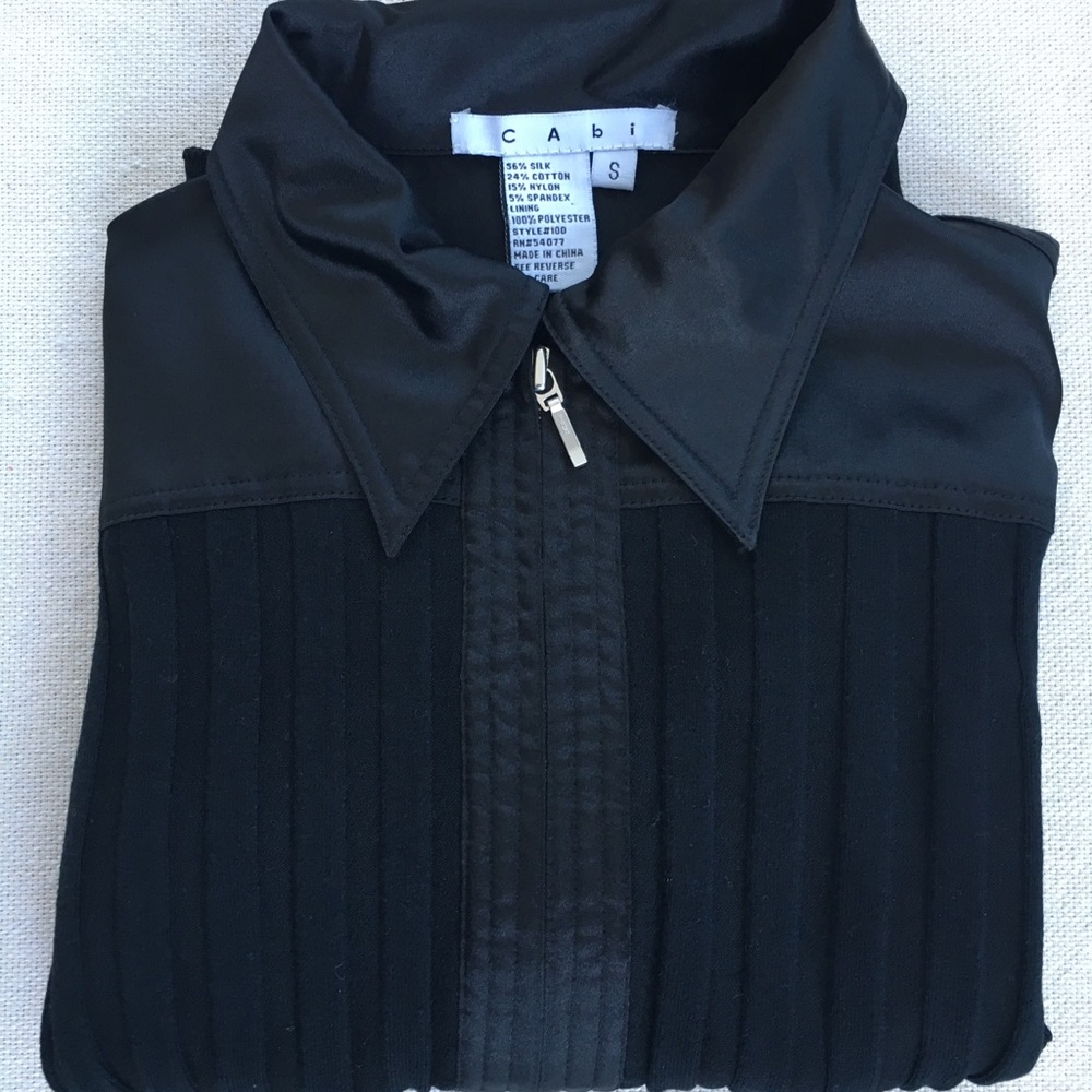 CAbi sweater with satin collar and double zip Sz S